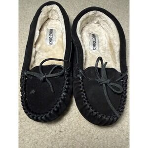 Minnetonka Womens 7.5 Black Suede Moccasin Faux Fur Lined Loafers 4010H